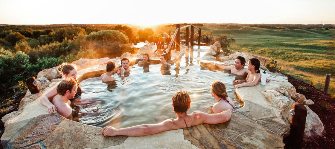 hotpoolsmornington