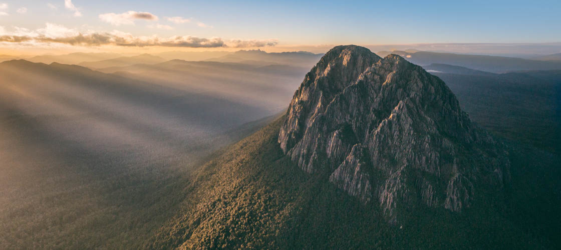 par avion tasmania national park sunset