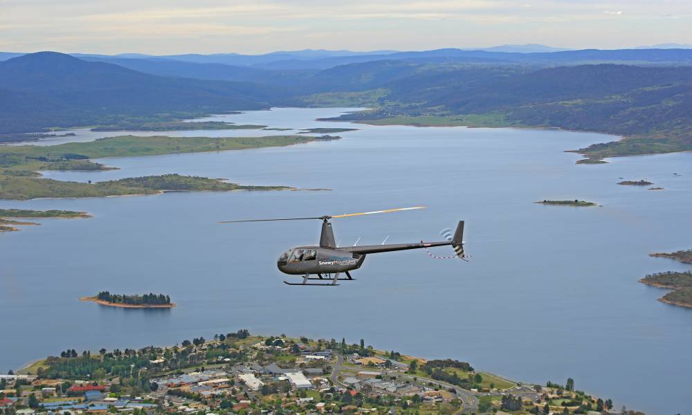Lake Jindabyne Scenic Helicopter Flight Gallery Banner 1