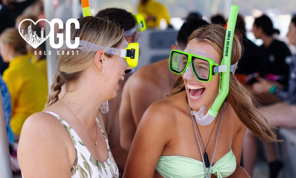 LOVE GC See Moreton Dolphin &amp; Tangalooma Wrecks Cruise Gallery Banner 1