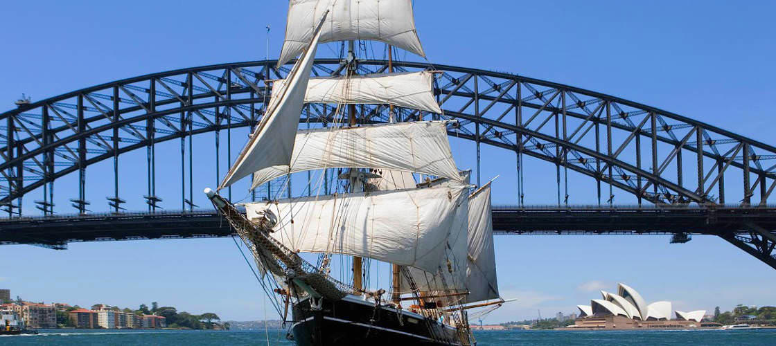 Sydney Harbour Lunch Cruise on a Sydney Tall Ship Gallery Banner 1