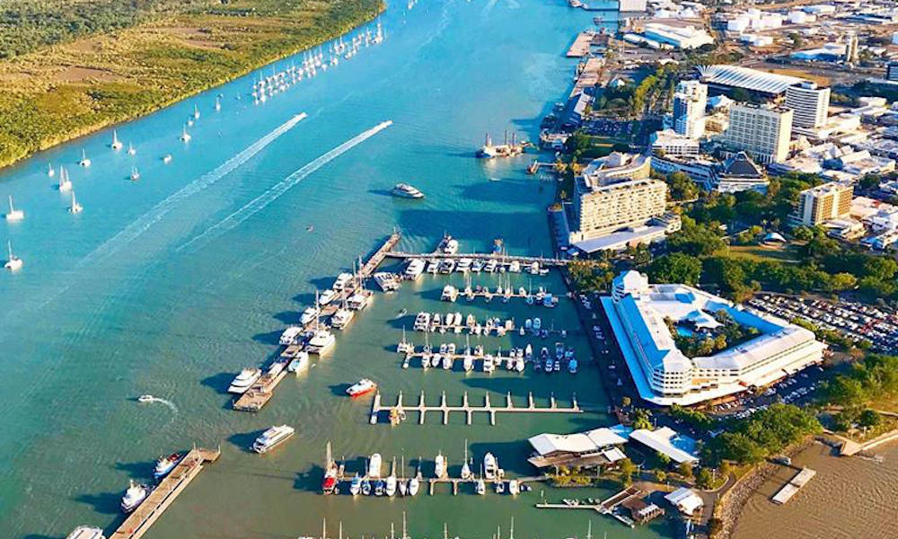Great Barrier Reef and Port Douglas 60 Minute Scenic Flight