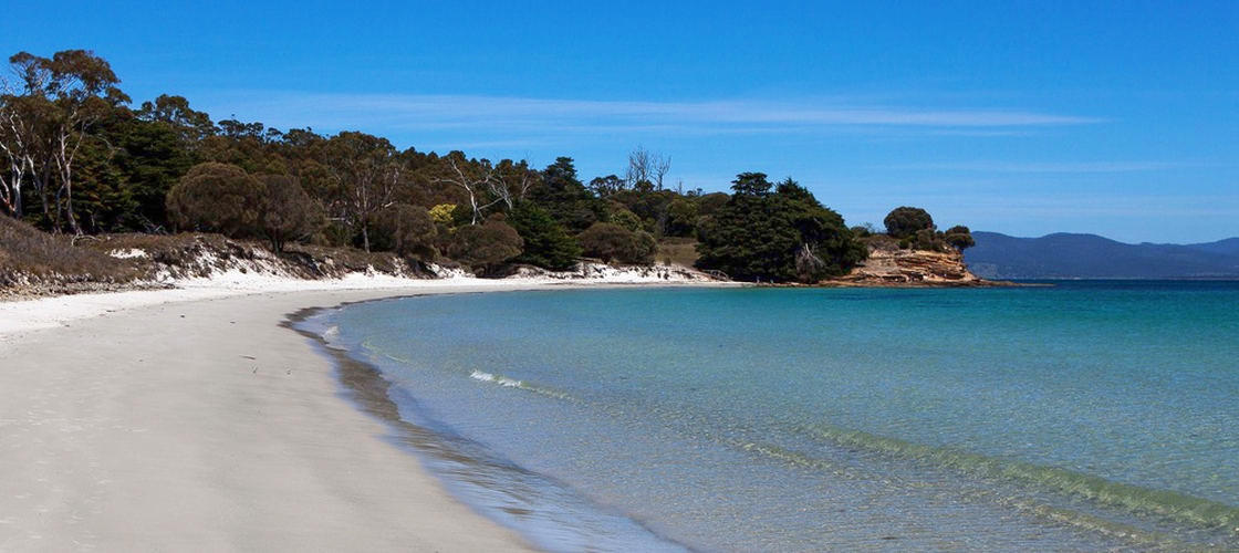 Beautiful beaches maria island
